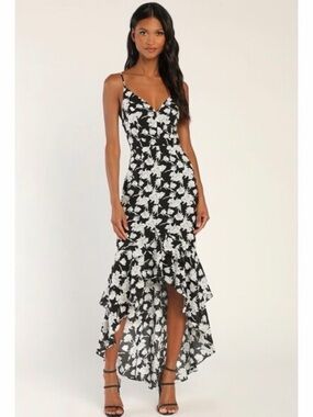 Lulu’s Black White Floral Asymmetrical Slip Dress Size S Handkerchief Hem